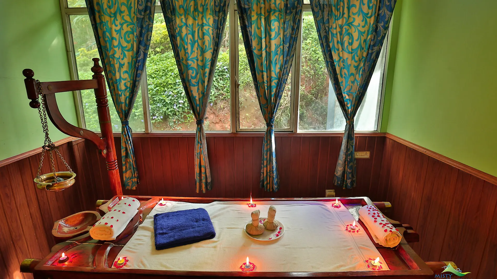 Misty Mountain Resort Munnar